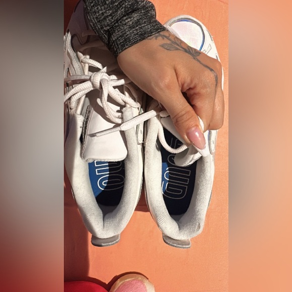 ADIDAS EQUIPMENT 🪽
Cute Hollow Sneakers barely used 🤍
Us 7 🌧️ - Picture 4 of 5